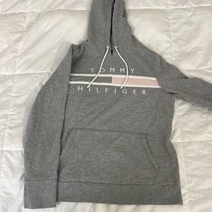 COPY - Tommy Hilfiger Hoodie size : M ( women ).